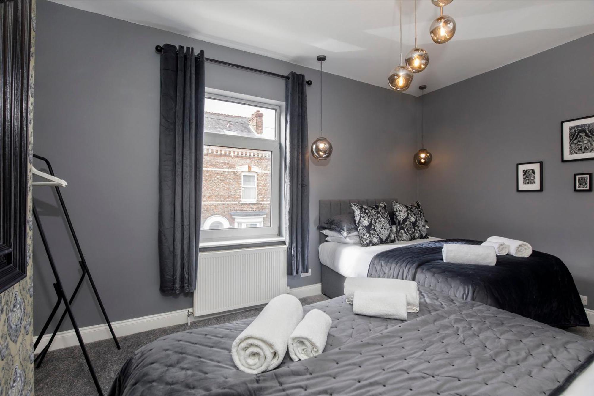 The Milton Sleeps 8 Close To York City Centre Pet Friendly Exterior photo